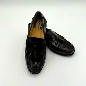 New Nunn Bush, men's size 9.5 M, Loafer brown in color.